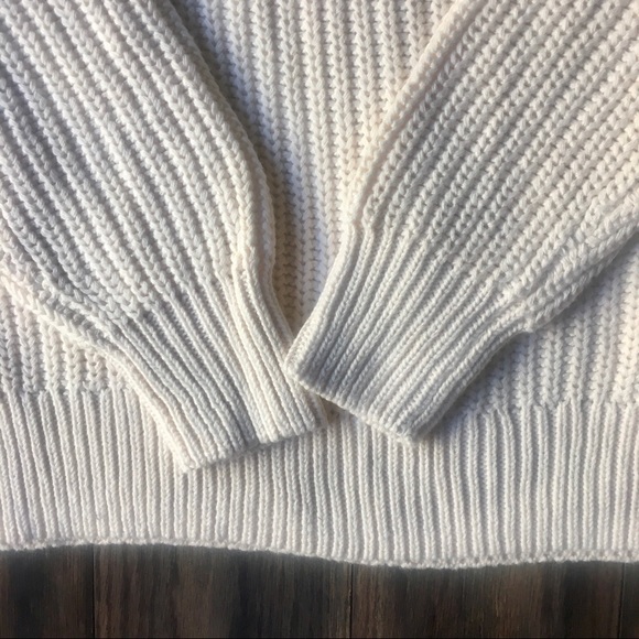 PINK by VS Sweater - Picture 2 of 5